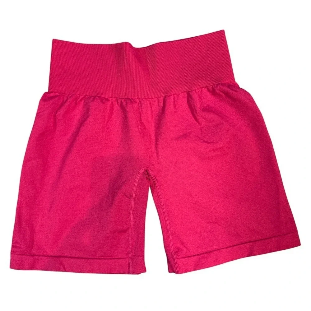 NVGTN Fuchsia High-Waisted Shorts‎